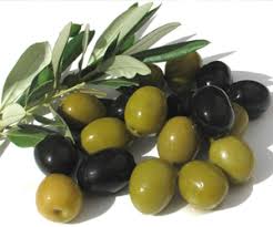 Black & Green Olives!